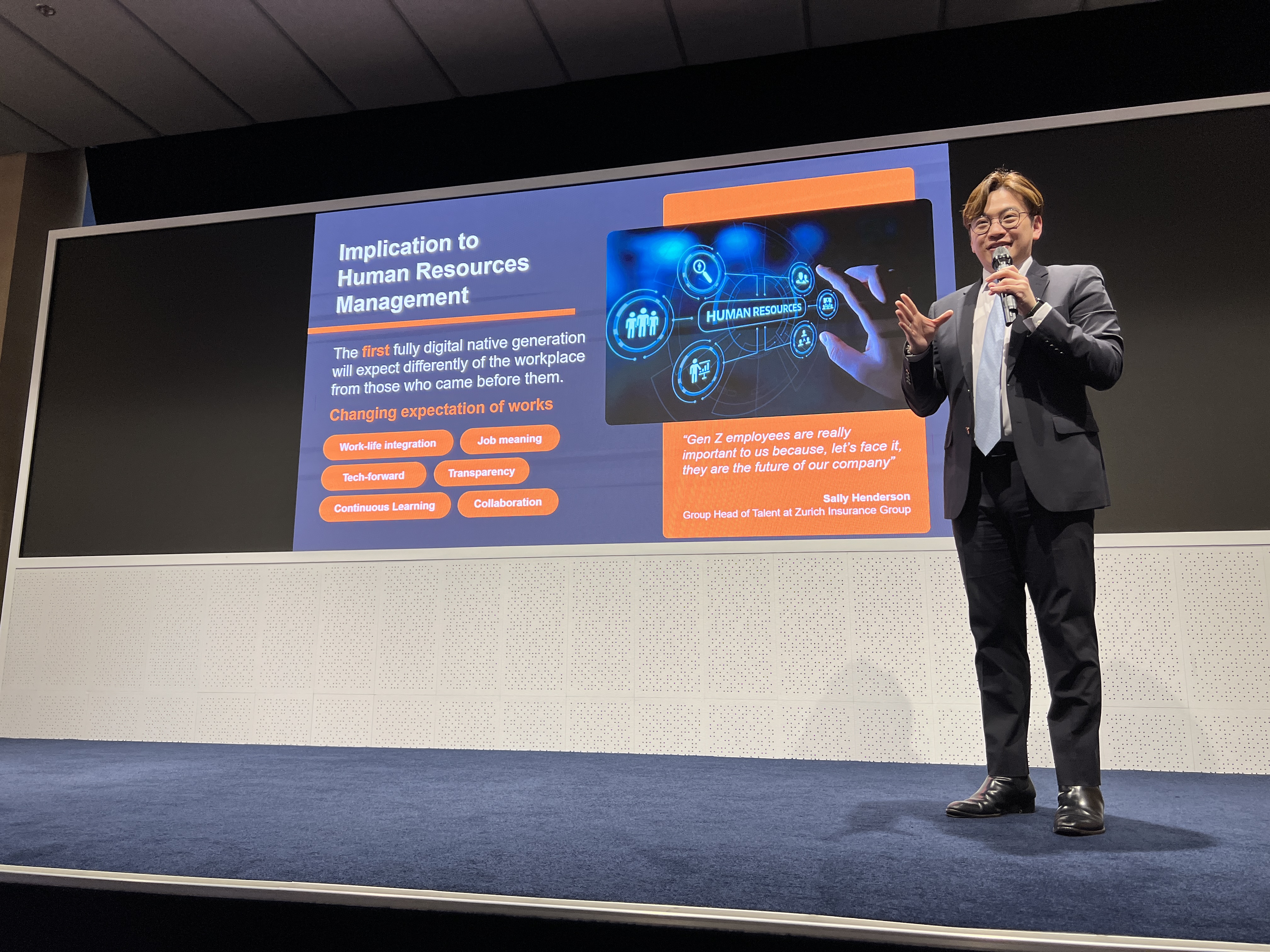 澳门上葡京综合度假村管理人员向本院学生分享人力资源挑战的见解